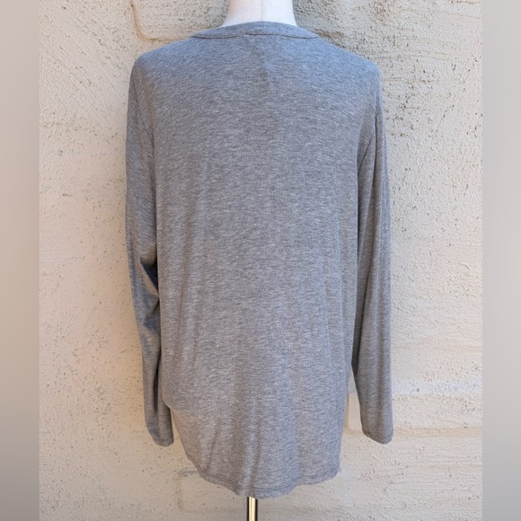 Calvin Klein Gray Long Sleeve Ribbed Jersey Top. NWT. Size- XL - Picture 2 of 9